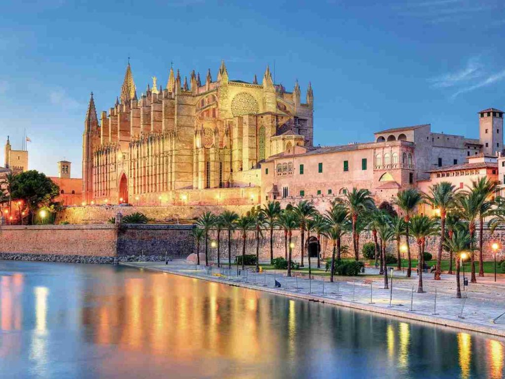 Catedral de Palma - Mallorca - Alquiler de vehiculos - Moov rent a car